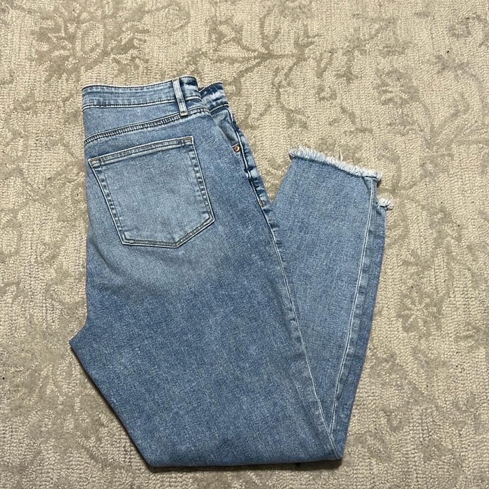 Loft SZ 12 Curvy High Waist Skinny Ankle Jean
